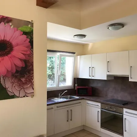 In Countryside With Private Garden 度假居 Les Forges (Deux-Sevres)