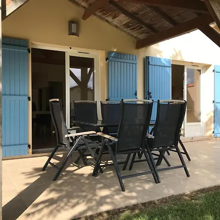 度假居 In Countryside With Private Garden