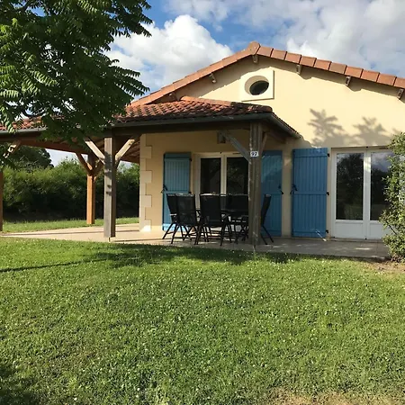 度假居 In Countryside With Private Garden