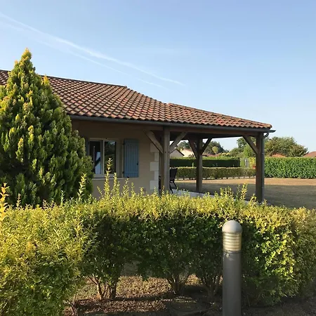 度假居 In Countryside With Private Garden Les Forges (Deux-Sevres)