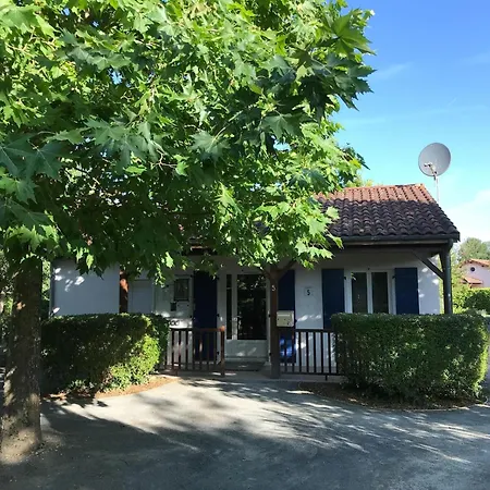 In Countryside With Private Garden 度假居 Les Forges (Deux-Sevres)