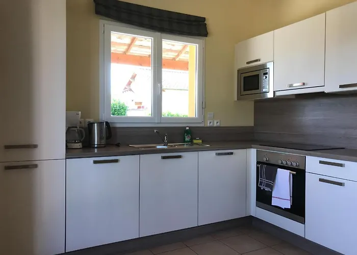 In Countryside With Private Garden Сasa de vacaciones Les Forges (Deux-Sevres)